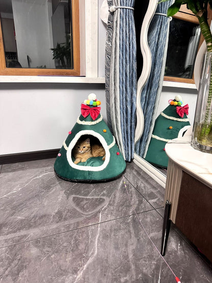 Christmas tree pet bed